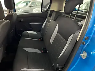 Used 2014 Dacia Sandero Stepway Laureate Azurite Blue - Interior and Exterior details 11