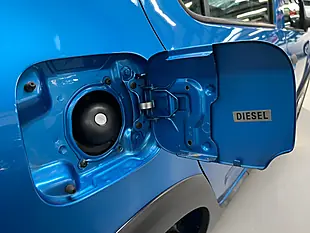Used 2014 Dacia Sandero Stepway Laureate Azurite Blue - Interior and Exterior details 13