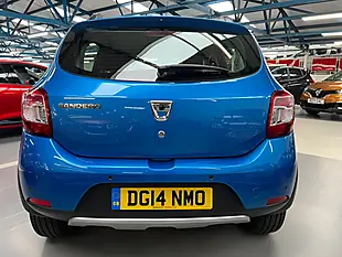 Used 2014 Dacia Sandero Stepway Laureate Azurite Blue - Interior and Exterior details 9