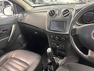 Used 2014 Dacia Sandero Stepway Laureate Black - Interior and Exterior details 10