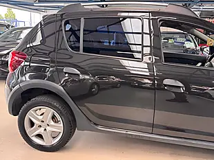 Used 2014 Dacia Sandero Stepway Laureate Black - Interior and Exterior details 19