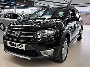 Used 2014 Dacia Sandero Stepway Laureate Black - Interior and Exterior details 6