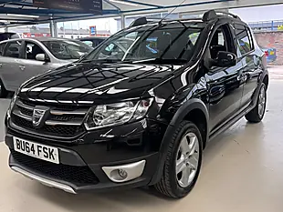 Used 2014 Dacia Sandero Stepway Laureate Black - Interior and Exterior details 7