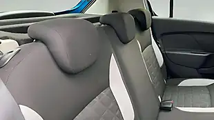 Used 2014 Dacia Sandero Stepway Laureate Blue - Interior and Exterior details 10