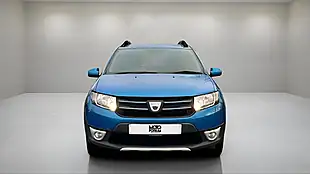 Used 2014 Dacia Sandero Stepway Laureate Blue - Interior and Exterior details 3