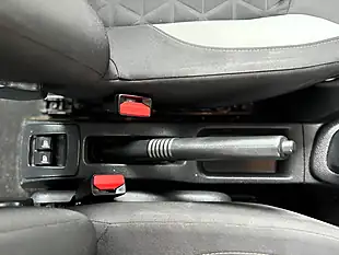 Used 2014 Dacia Sandero Stepway Laureate Blue - Interior and Exterior details 10
