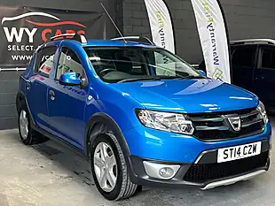Used 2014 Dacia Sandero Stepway Laureate Blue - Interior and Exterior details 6