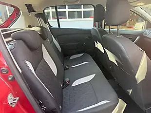 Used 2014 Dacia Sandero Stepway Laureate Cinder Red - Interior and Exterior details 16