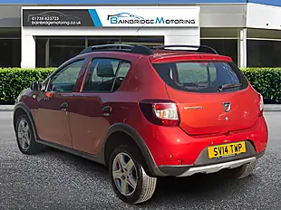 Used 2014 Dacia Sandero Stepway Laureate Cinder Red - Interior and Exterior details 5