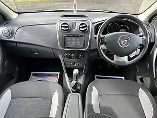 Used 2014 Dacia Sandero Stepway Laureate White - Interior and Exterior details 16