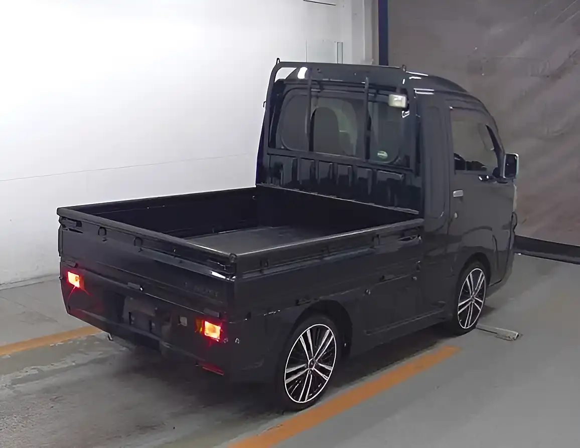 Used 2014 Daihatsu Hijet Jumbo Cab Modified Black - Interior and Exterior details 4