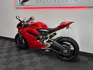 Used 2014 Ducati 899 Panigale Red - Interior and Exterior details 12