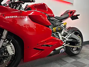 Used 2014 Ducati 899 Panigale Red - Interior and Exterior details 18