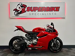 Used 2014 Ducati 899 Panigale Red - Interior and Exterior details 2