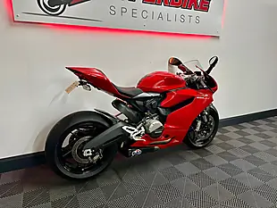 Used 2014 Ducati 899 Panigale Red - Interior and Exterior details 4