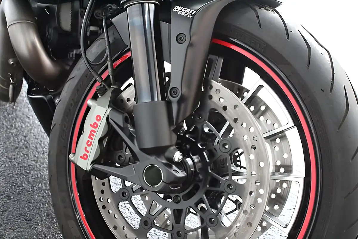 Used 2014 Ducati Diavel Dark Edition Black - Interior and Exterior details 10
