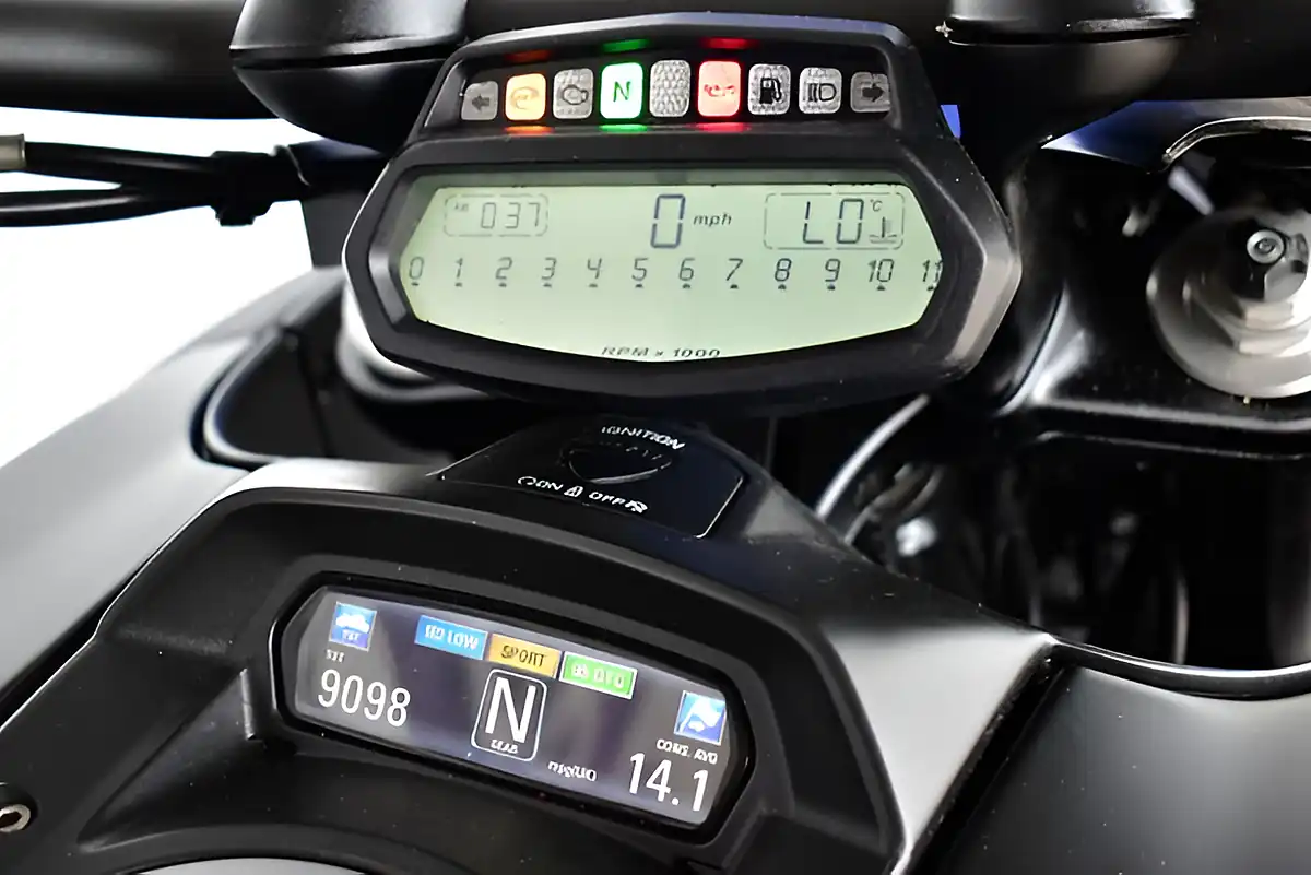 Used 2014 Ducati Diavel Dark Edition Black - Interior and Exterior details 16