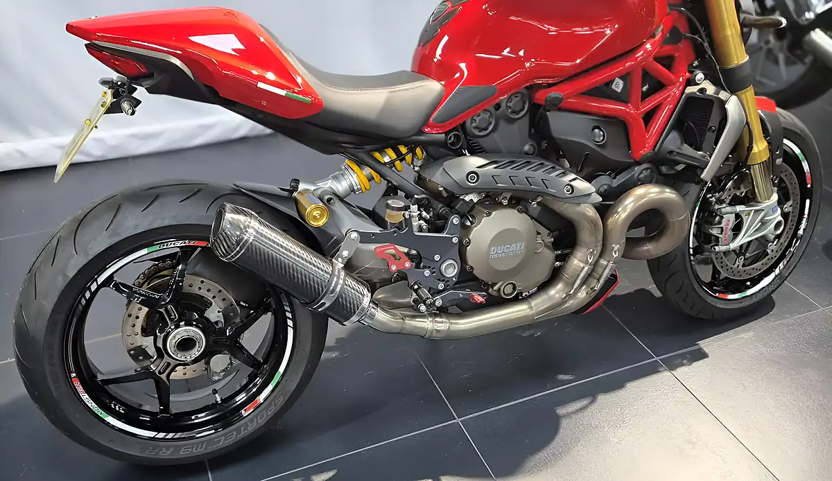 Used 2014 Ducati Monster 1200 S - Interior and Exterior details 2