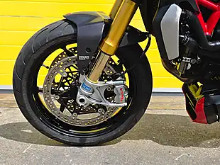 Used 2014 Ducati Monster 1200 S Red - Interior and Exterior details 8