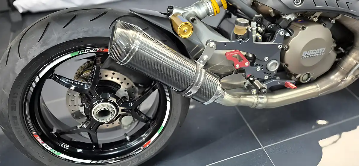 Used 2014 Ducati Monster 1200s S - Interior and Exterior details 3