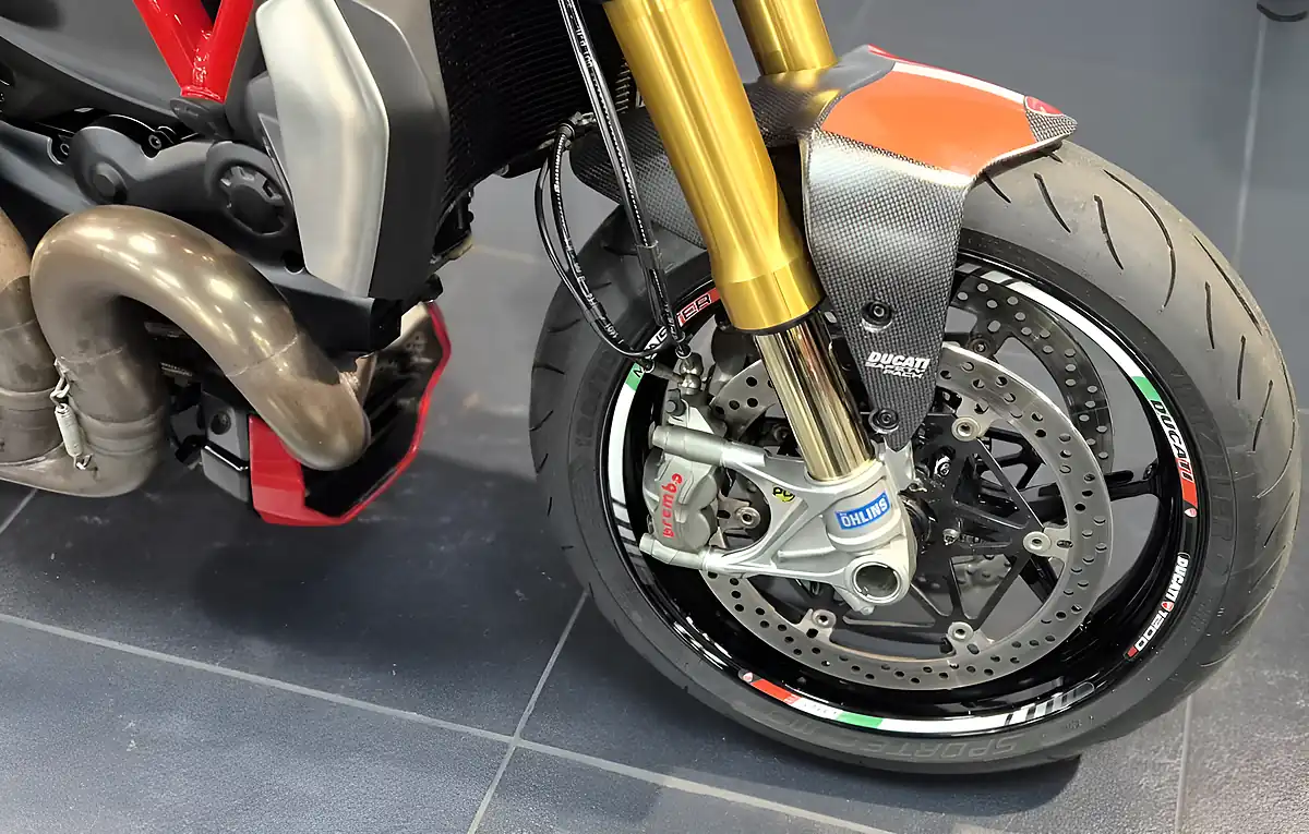 Used 2014 Ducati Monster 1200s S - Interior and Exterior details 9