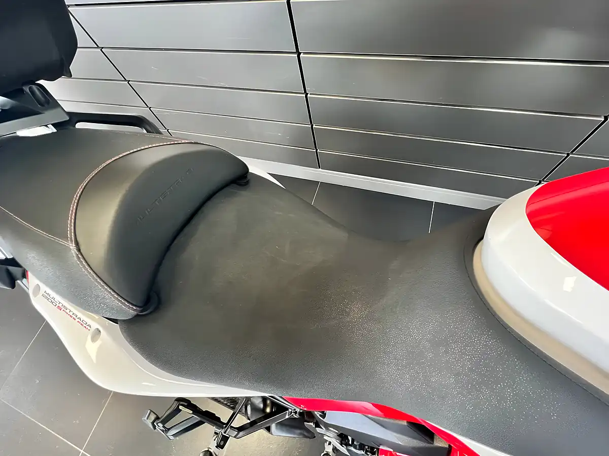 Used 2014 Ducati Multistrada 1200 S Pikes Peak Red - Interior and Exterior details 8