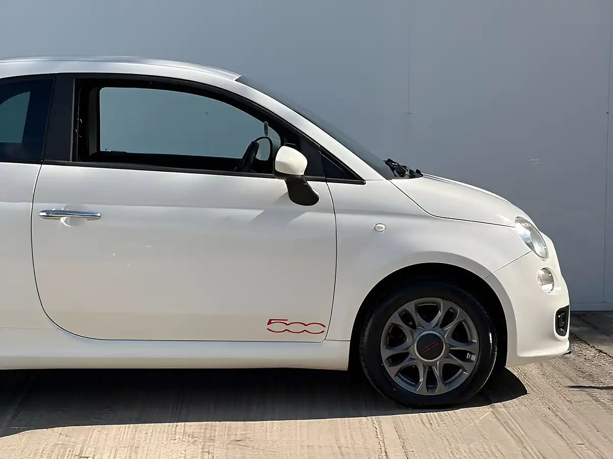 Used 2014 Fiat 500 500 S Bossa Nova White - Interior and Exterior details 9
