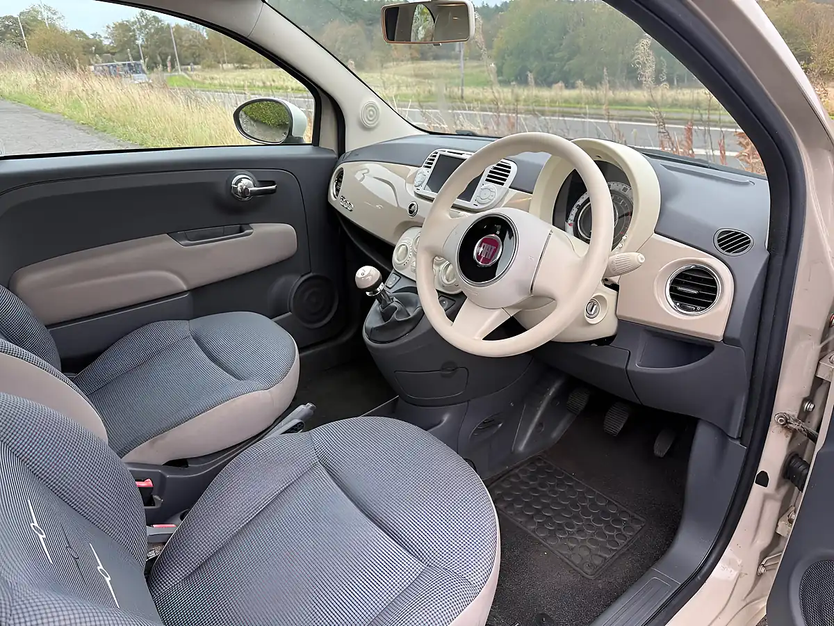 Used 2014 Fiat 500 Colour Therapy Beige - Interior and Exterior details 11