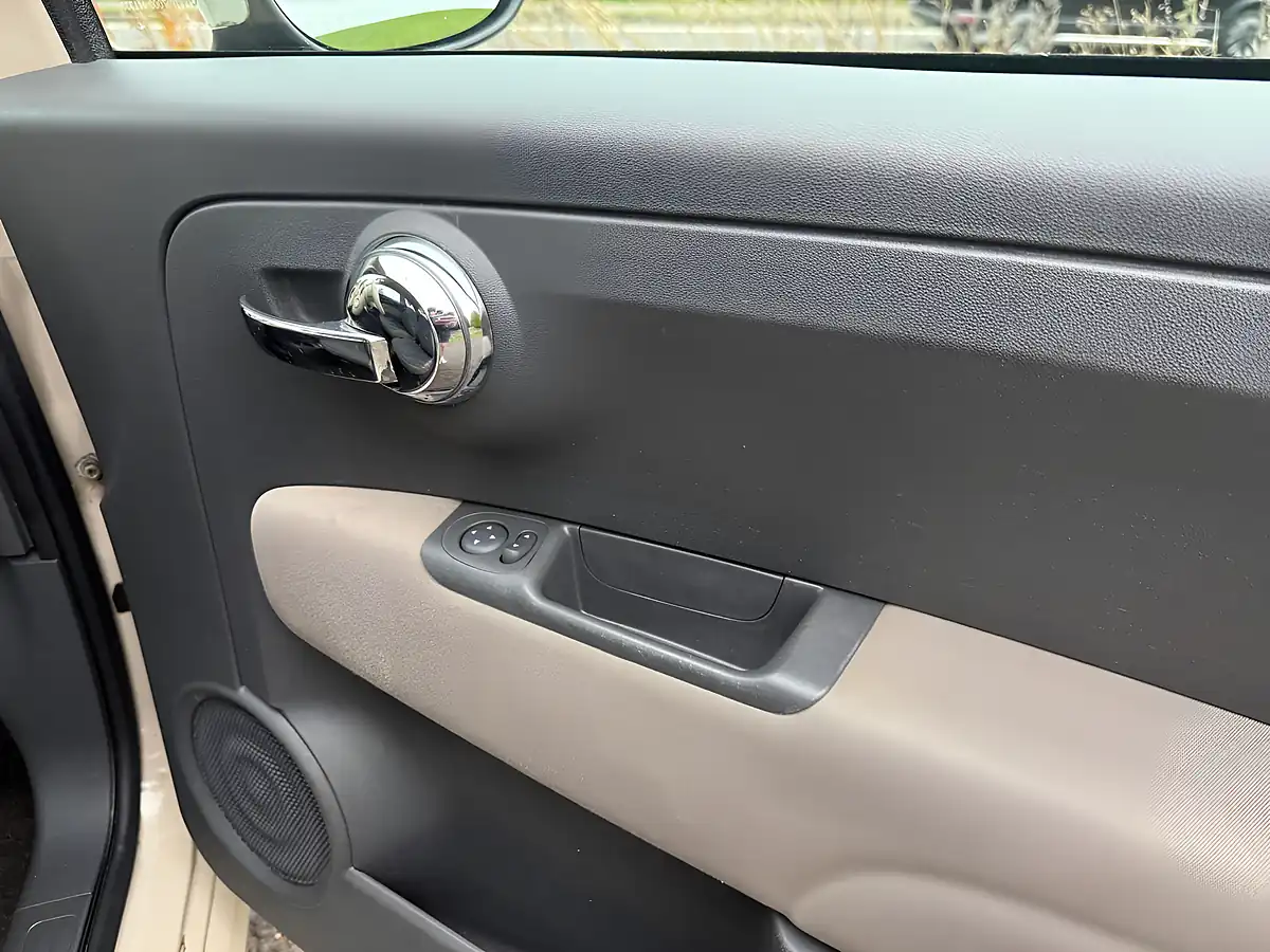 Used 2014 Fiat 500 Colour Therapy Beige - Interior and Exterior details 15
