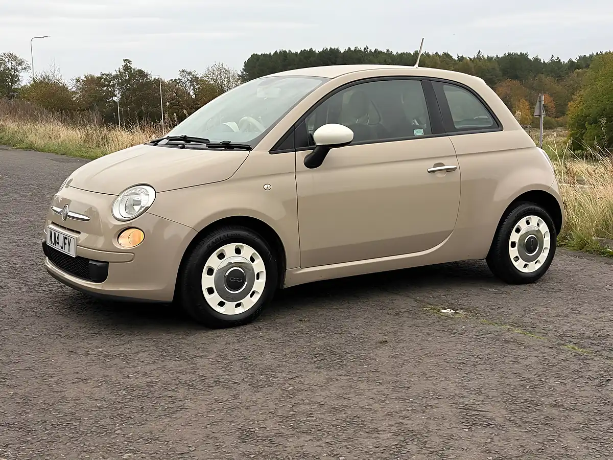 Used 2014 Fiat 500 Colour Therapy Beige - Interior and Exterior details 4