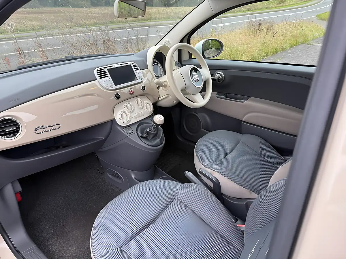 Used 2014 Fiat 500 Colour Therapy Beige - Interior and Exterior details 9