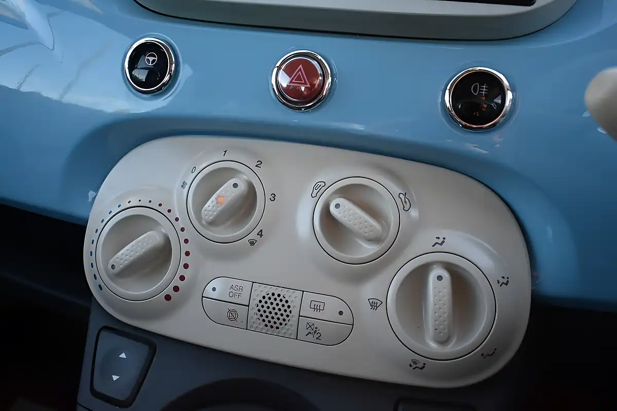 Used 2014 Fiat 500 Colour Therapy Blue - Interior and Exterior details 12