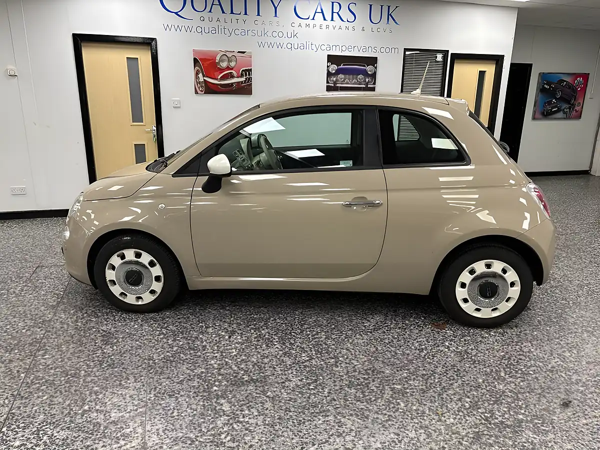 Used 2014 Fiat 500 Colour Therapy Brown - Interior and Exterior details 3