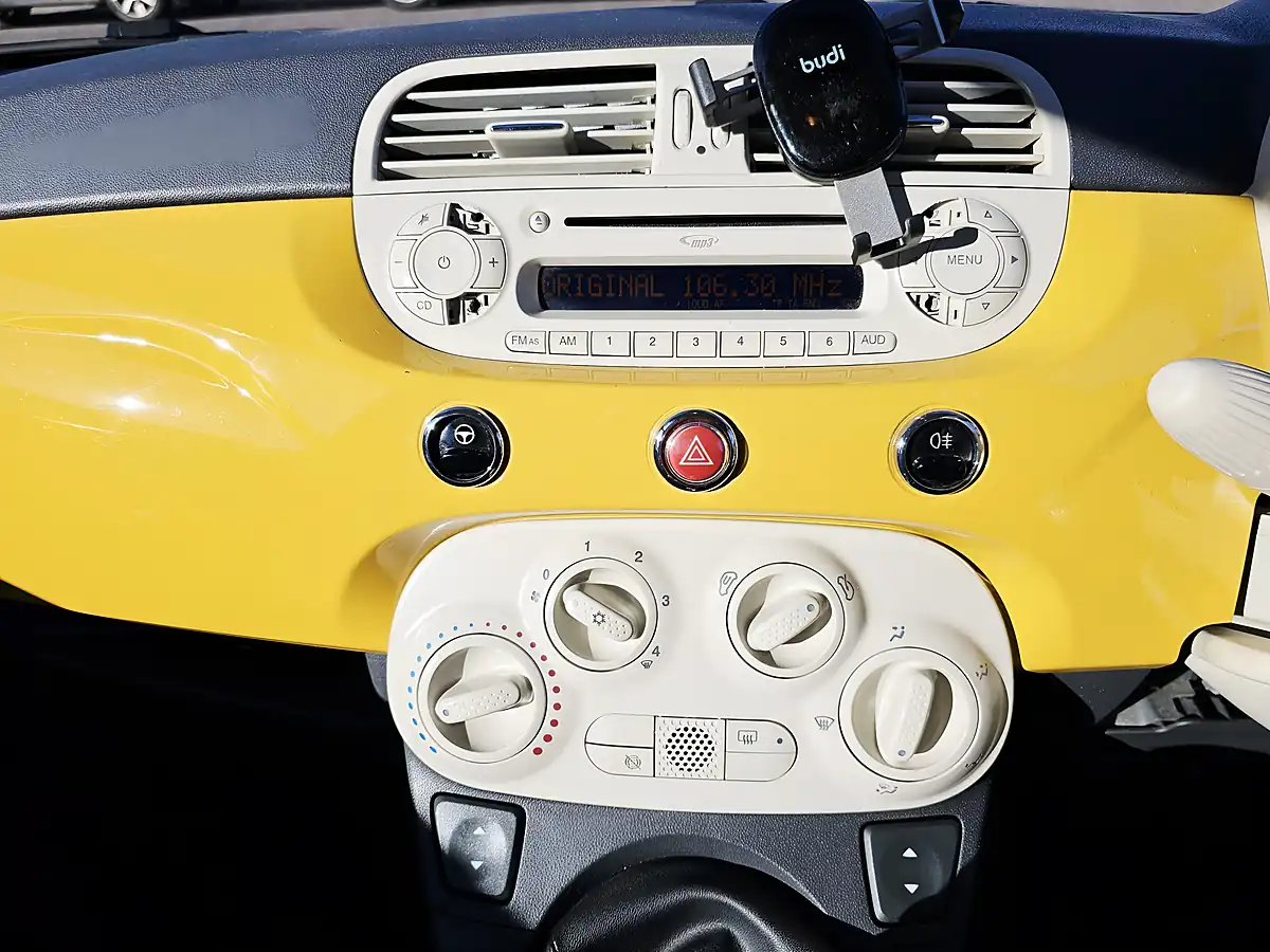 Used 2014 Fiat 500 Colour Therapy Yellow - Interior and Exterior details 10