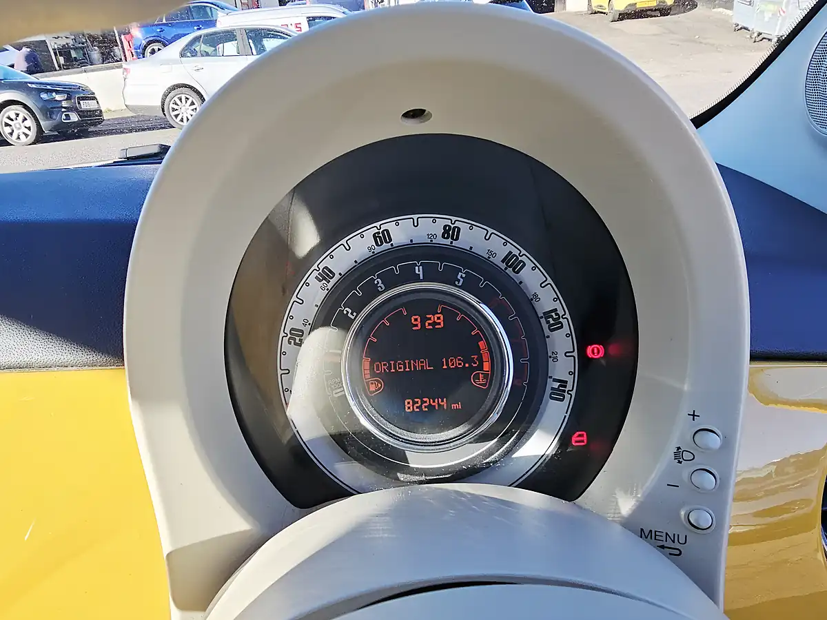 Used 2014 Fiat 500 Colour Therapy Yellow - Interior and Exterior details 11