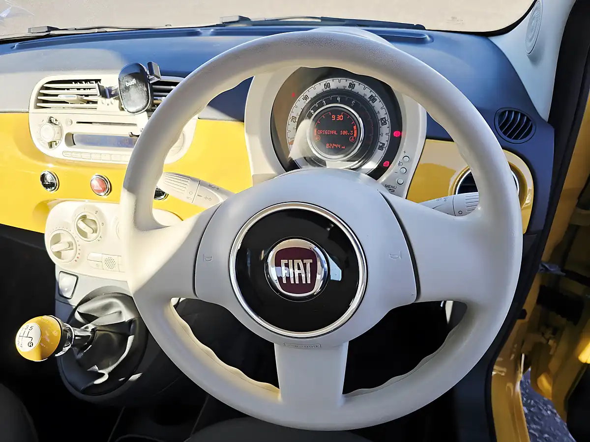 Used 2014 Fiat 500 Colour Therapy Yellow - Interior and Exterior details 12