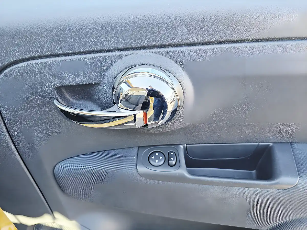 Used 2014 Fiat 500 Colour Therapy Yellow - Interior and Exterior details 13