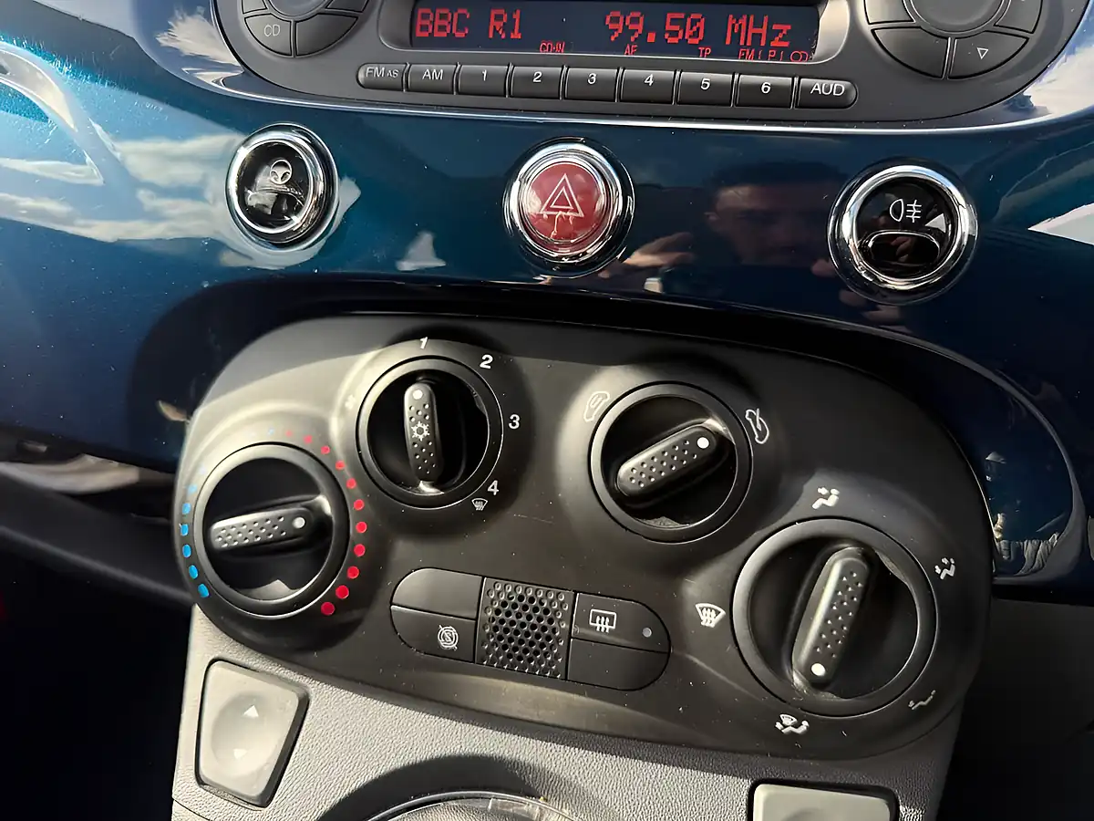 Used 2014 Fiat 500 Lounge Blue - Interior and Exterior details 14