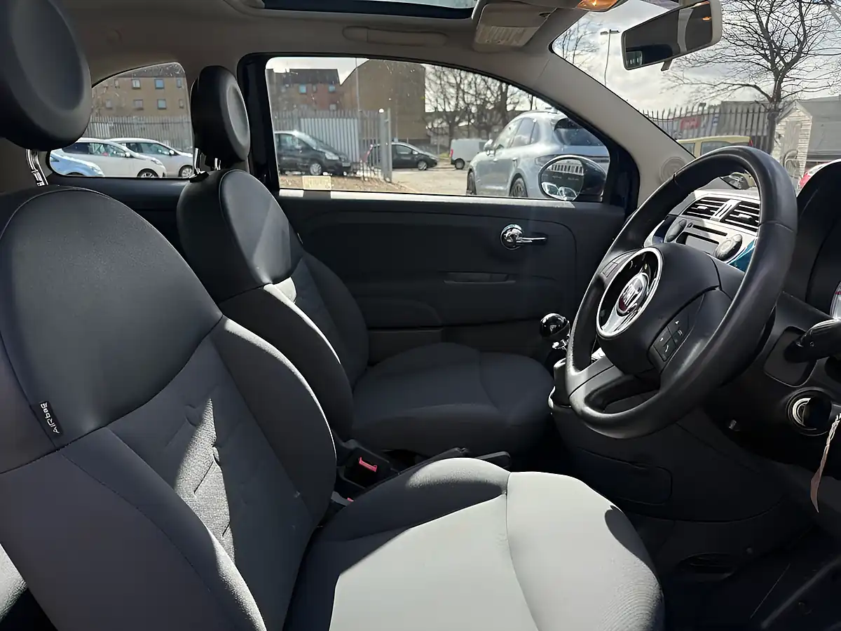 Used 2014 Fiat 500 Lounge Blue - Interior and Exterior details 7