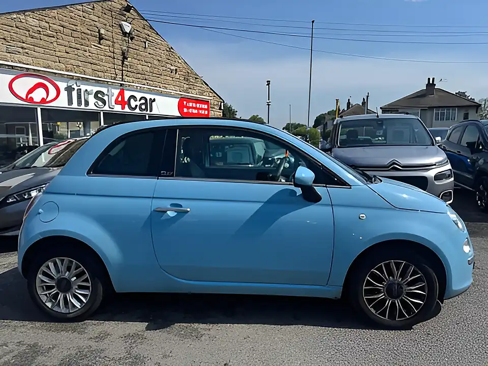 Used 2014 Fiat 500 Lounge Blue - Interior and Exterior details 4