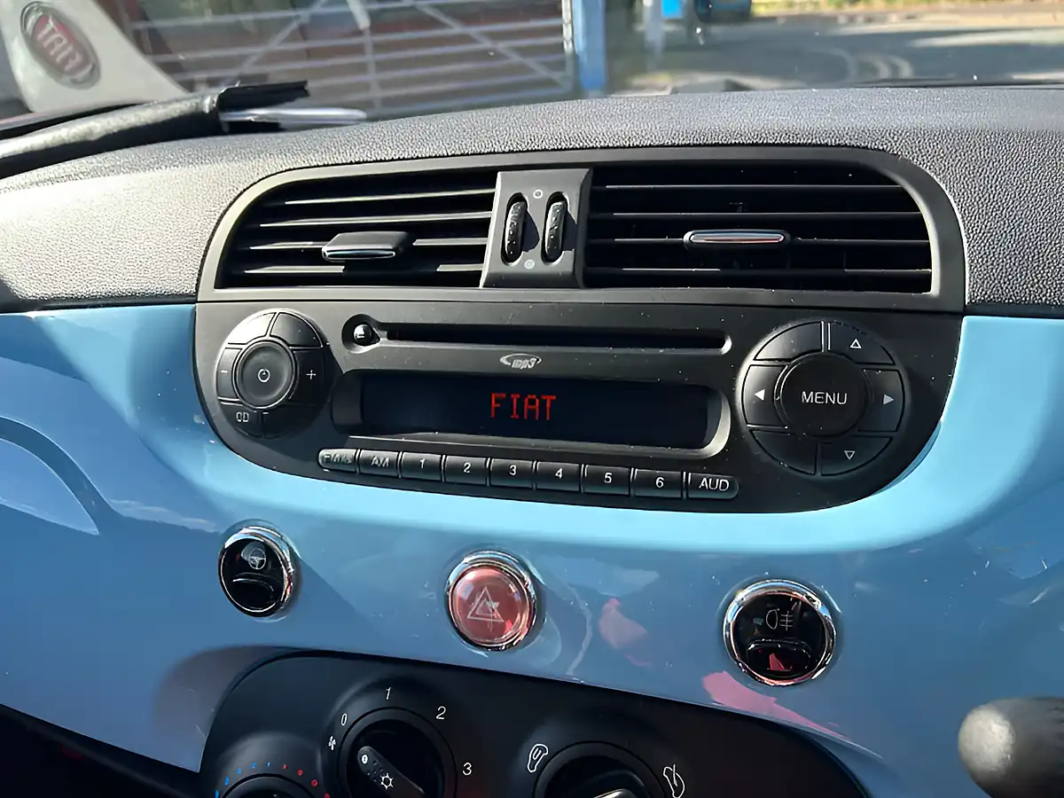 Used 2014 Fiat 500 Lounge Blue - Interior and Exterior details 17