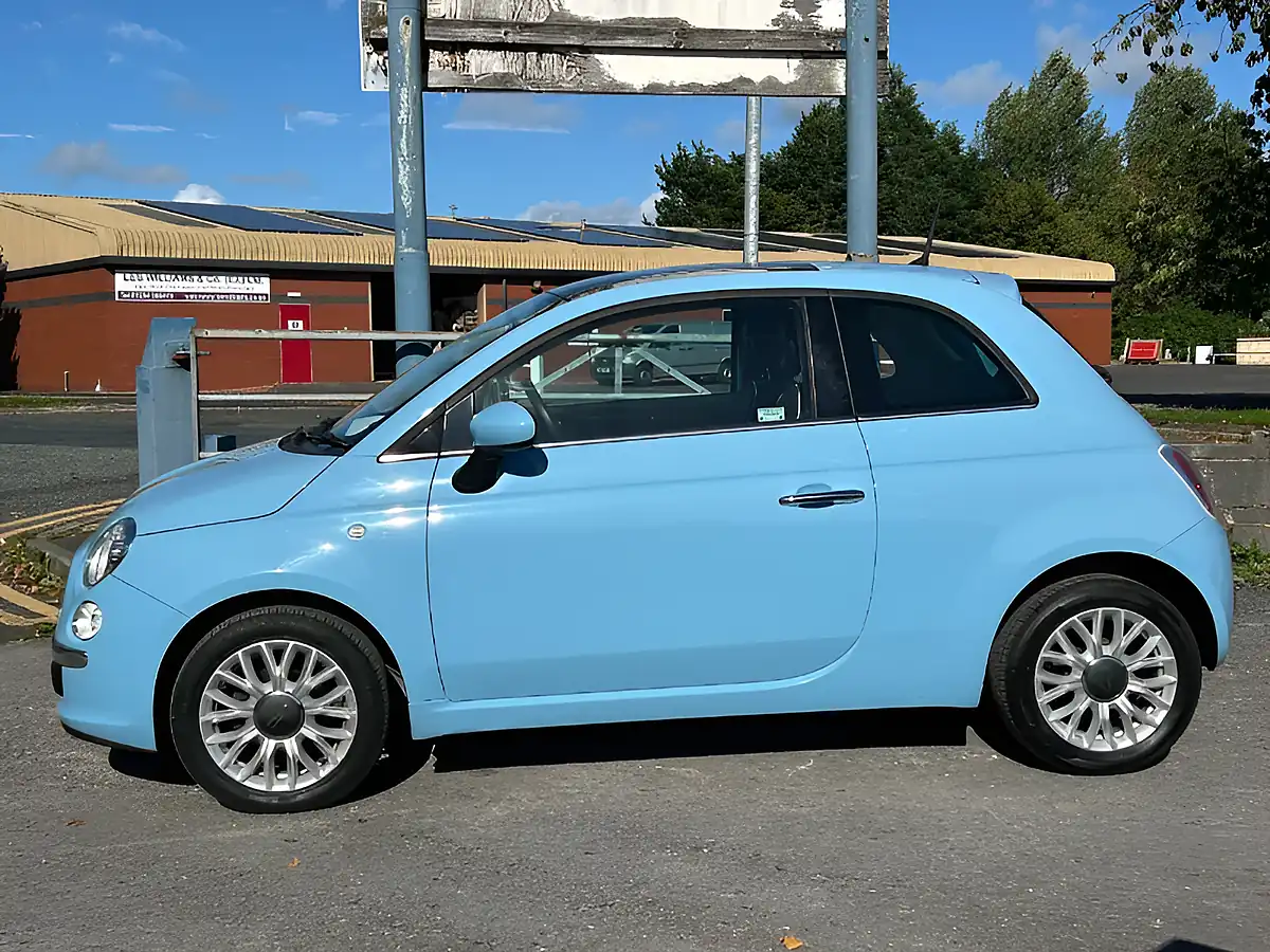 Used 2014 Fiat 500 Lounge Blue - Interior and Exterior details 7