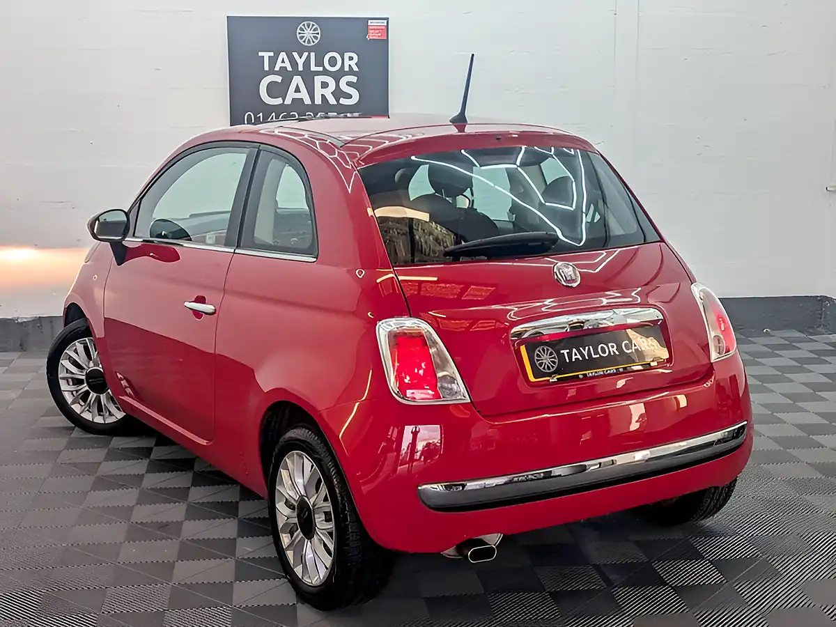 Used 2014 Fiat 500 Lounge Red - Interior and Exterior details 7