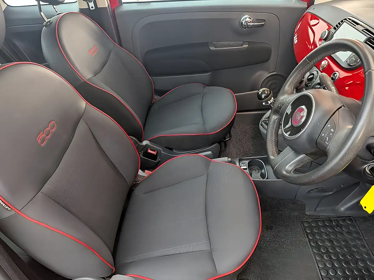 Used 2014 Fiat 500 Lounge Red - Interior and Exterior details 9