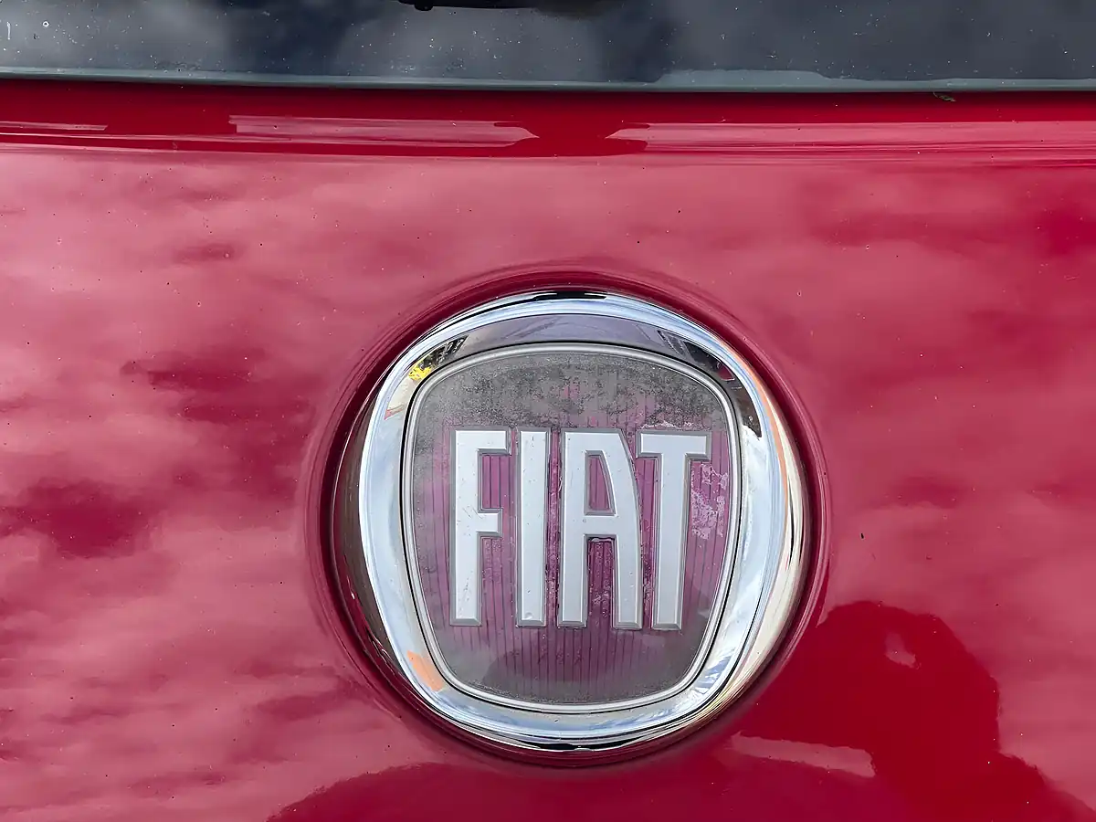 Used 2014 Fiat 500 Lounge Red - Interior and Exterior details 12