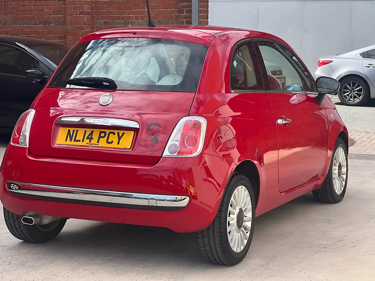 Used 2014 Fiat 500 Lounge Red - Interior and Exterior details 9