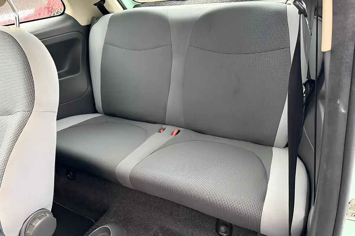 Used 2014 Fiat 500 Pop Green - Interior and Exterior details 9