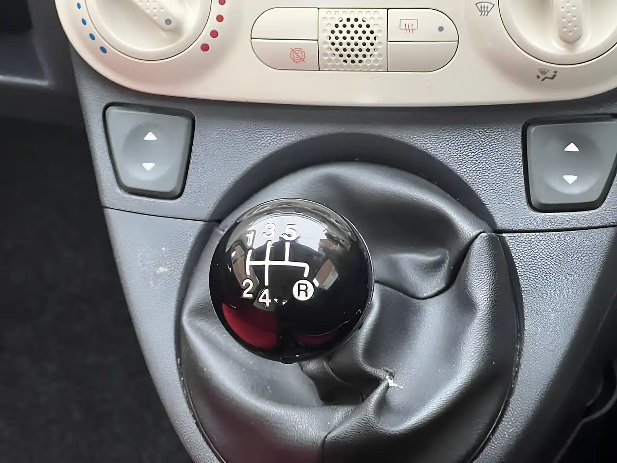 Used 2014 Fiat 500 Pop White - Interior and Exterior details 20