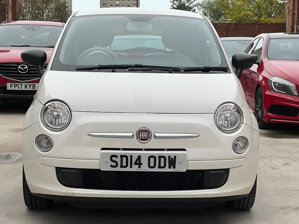 Used 2014 Fiat 500 Pop White - Interior and Exterior details 3