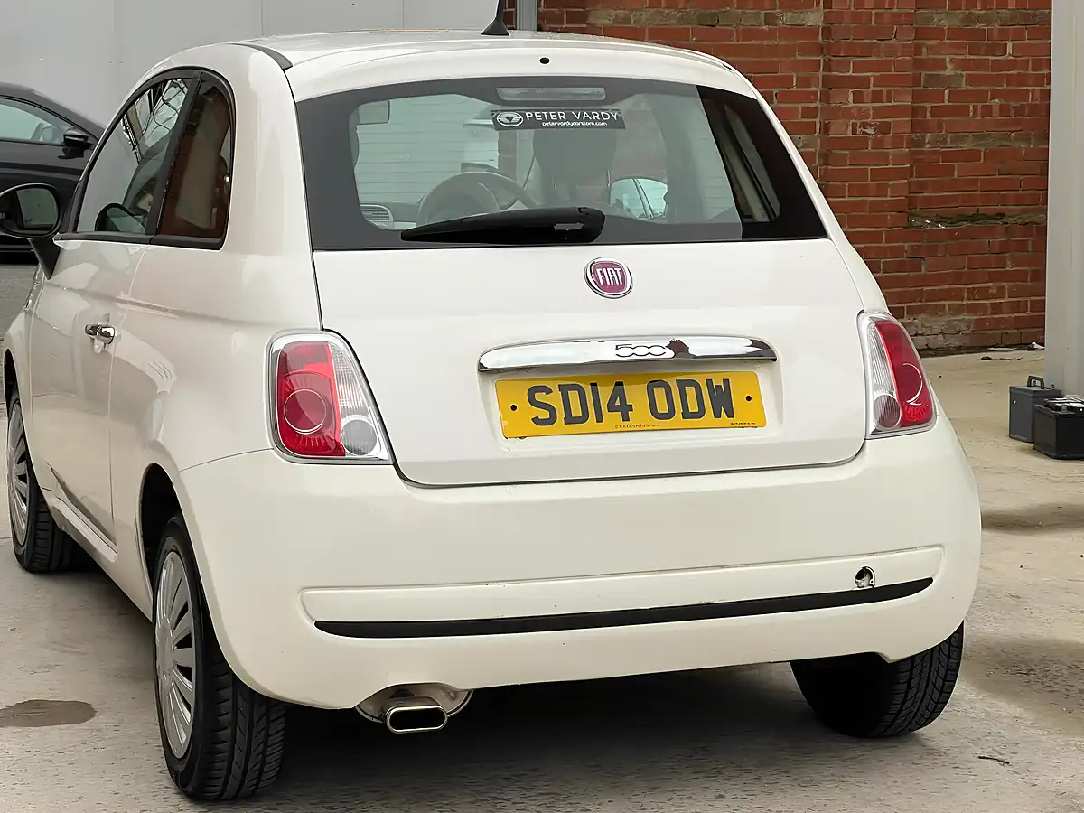 Used 2014 Fiat 500 Pop White - Interior and Exterior details 6